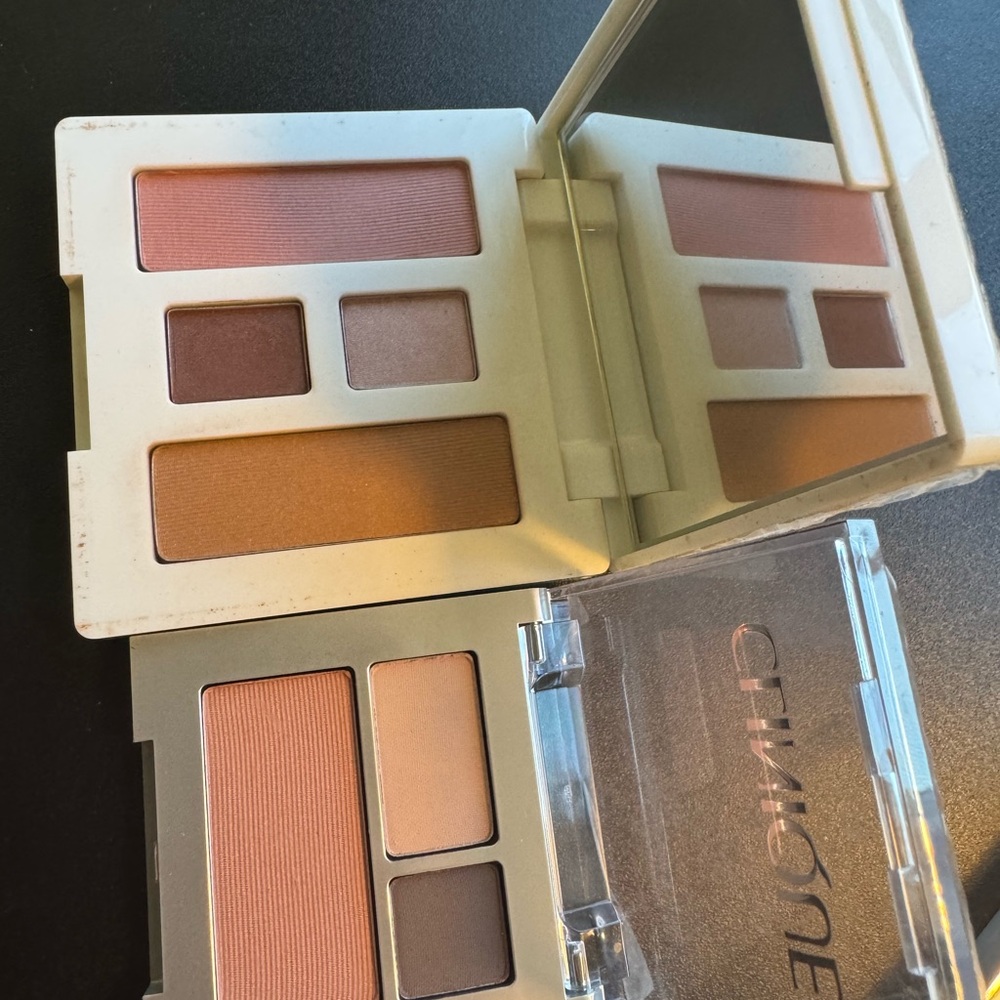 2-Pack: Clinique Face Palettes (Eyeshadow, Bronzer + Blush) - Picture 3 of 7